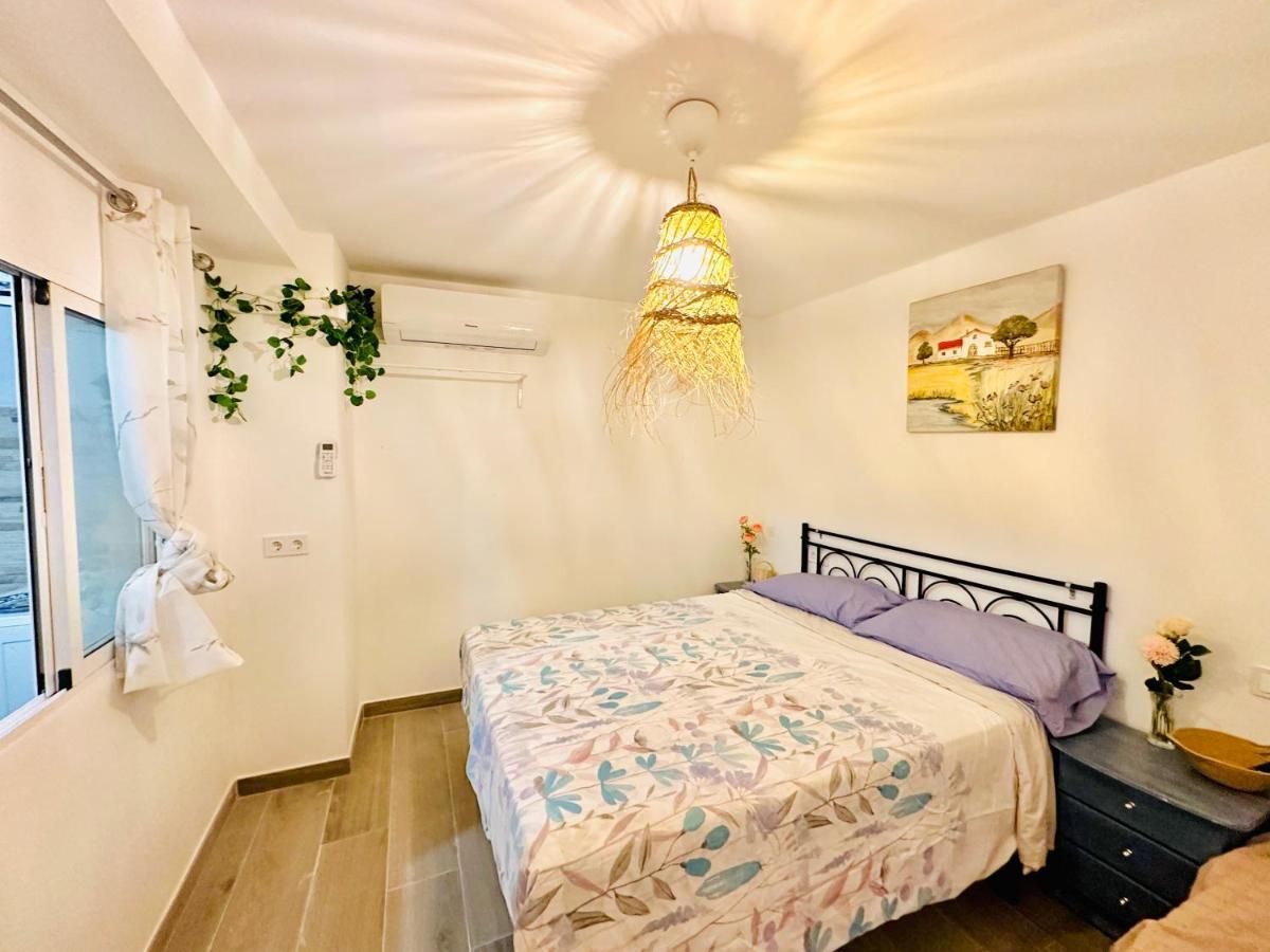 Sol Apartamentos Malaga Centro Buitenkant foto