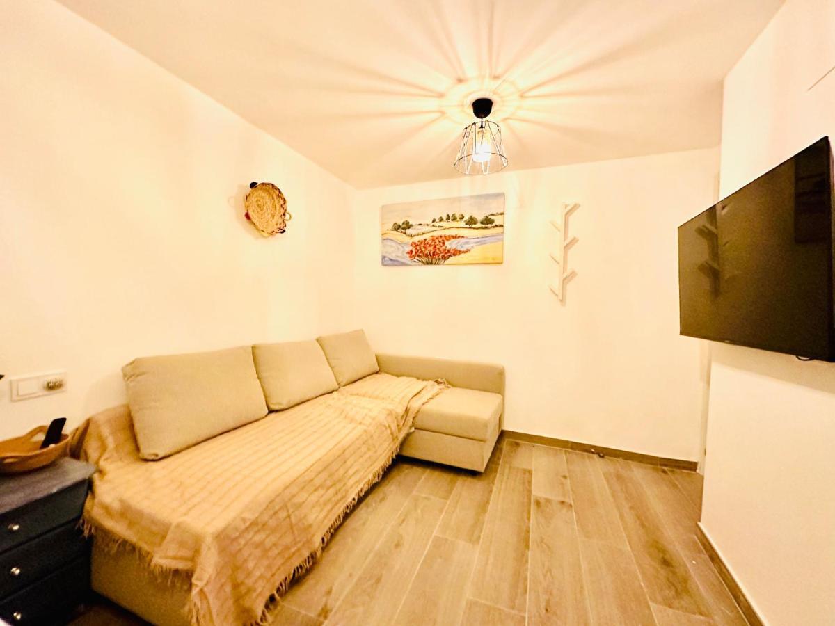 Sol Apartamentos Malaga Centro Buitenkant foto